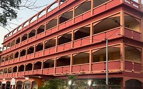 Hotel Menabe